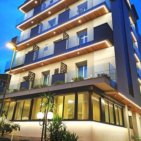 Hotel Cavalli Cattolica Dış mekan fotoğraf