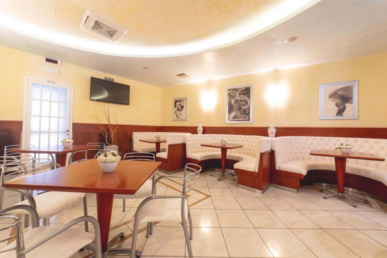 Hotel Cavalli Cattolica Dış mekan fotoğraf