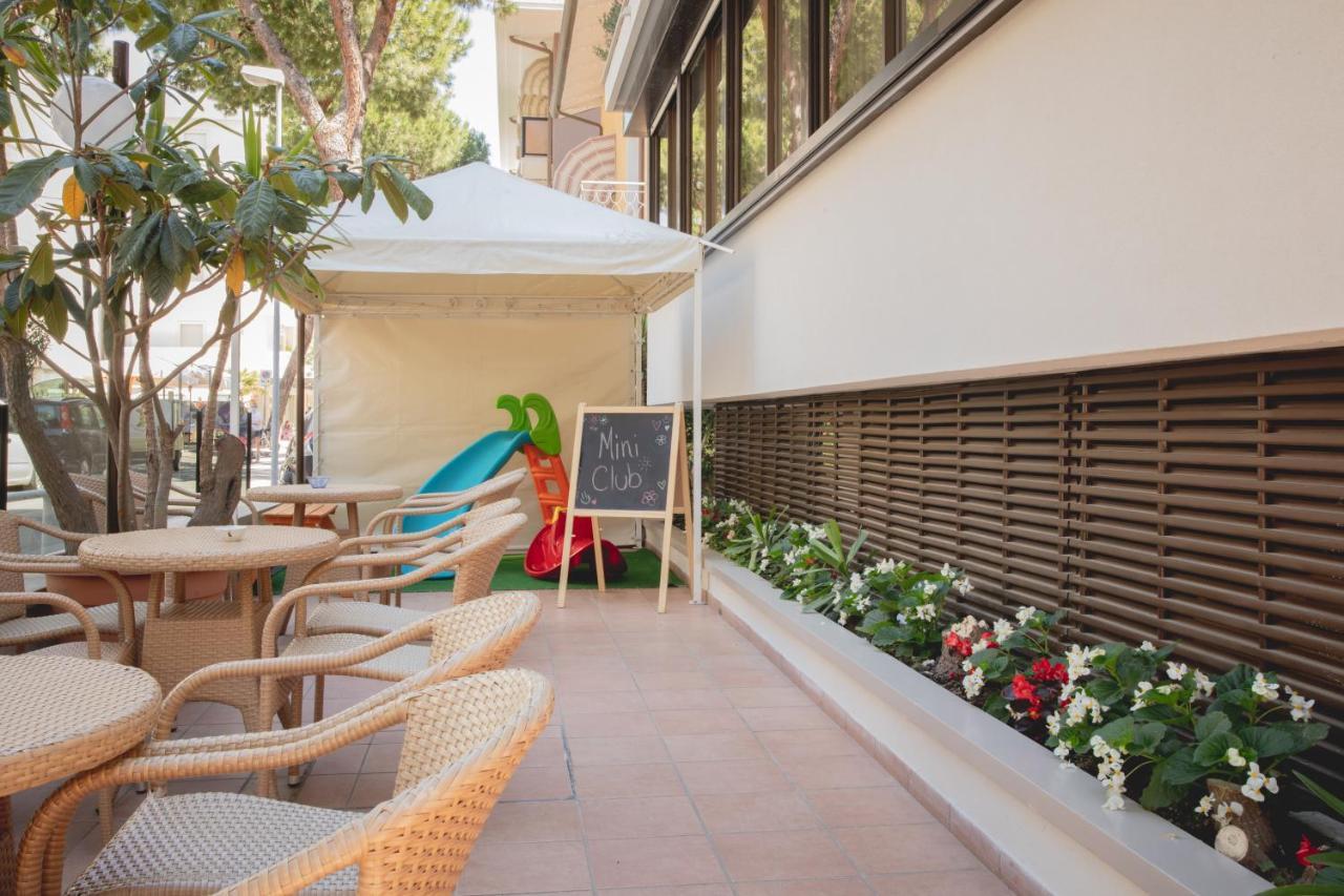 Hotel Cavalli Cattolica Dış mekan fotoğraf