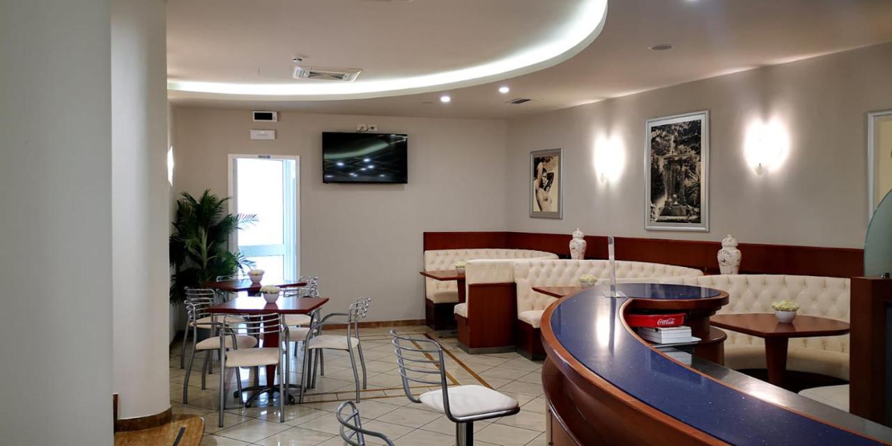 Hotel Cavalli Cattolica Dış mekan fotoğraf