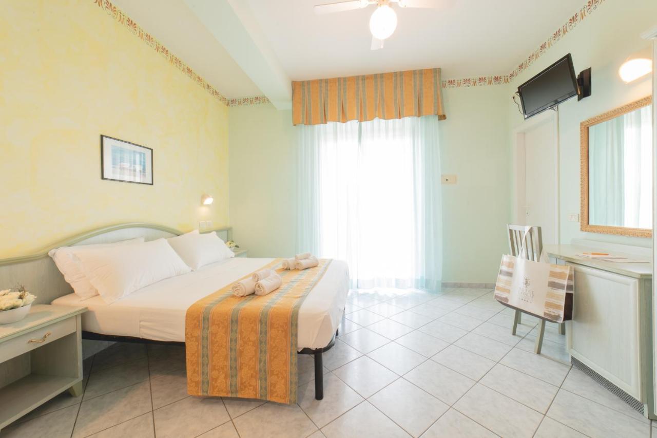Hotel Cavalli Cattolica Dış mekan fotoğraf