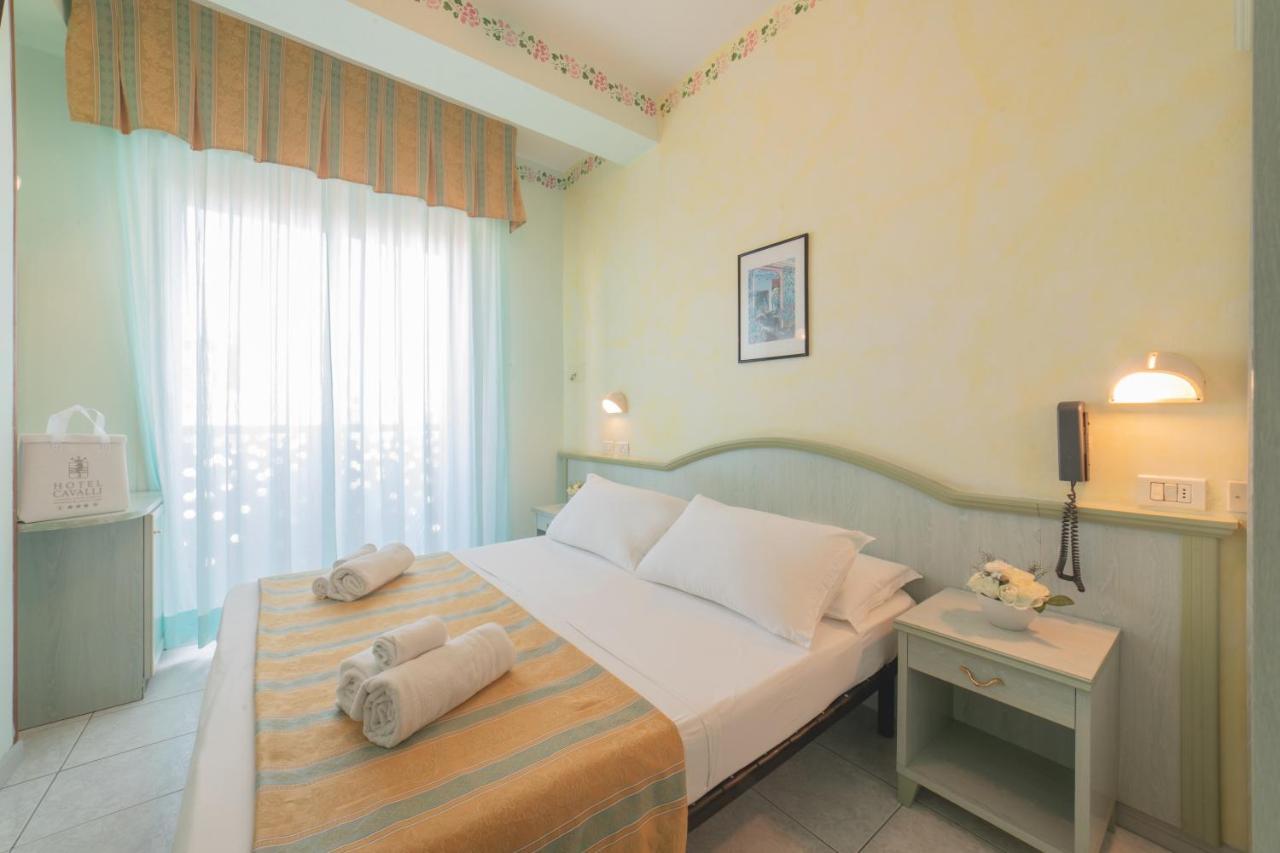 Hotel Cavalli Cattolica Dış mekan fotoğraf