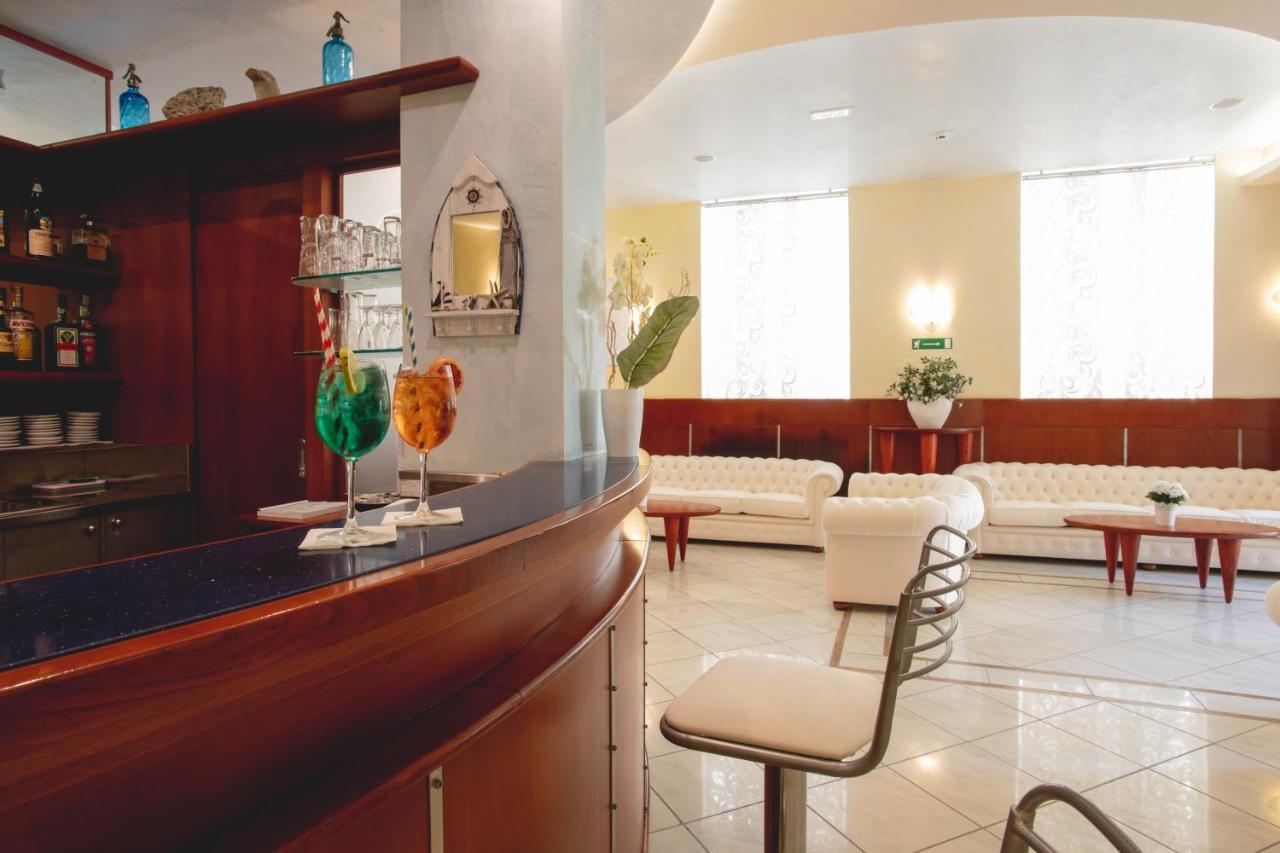 Hotel Cavalli Cattolica Dış mekan fotoğraf